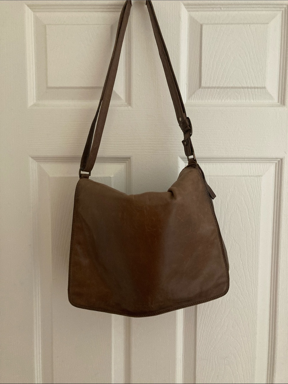Leather crossbody purse